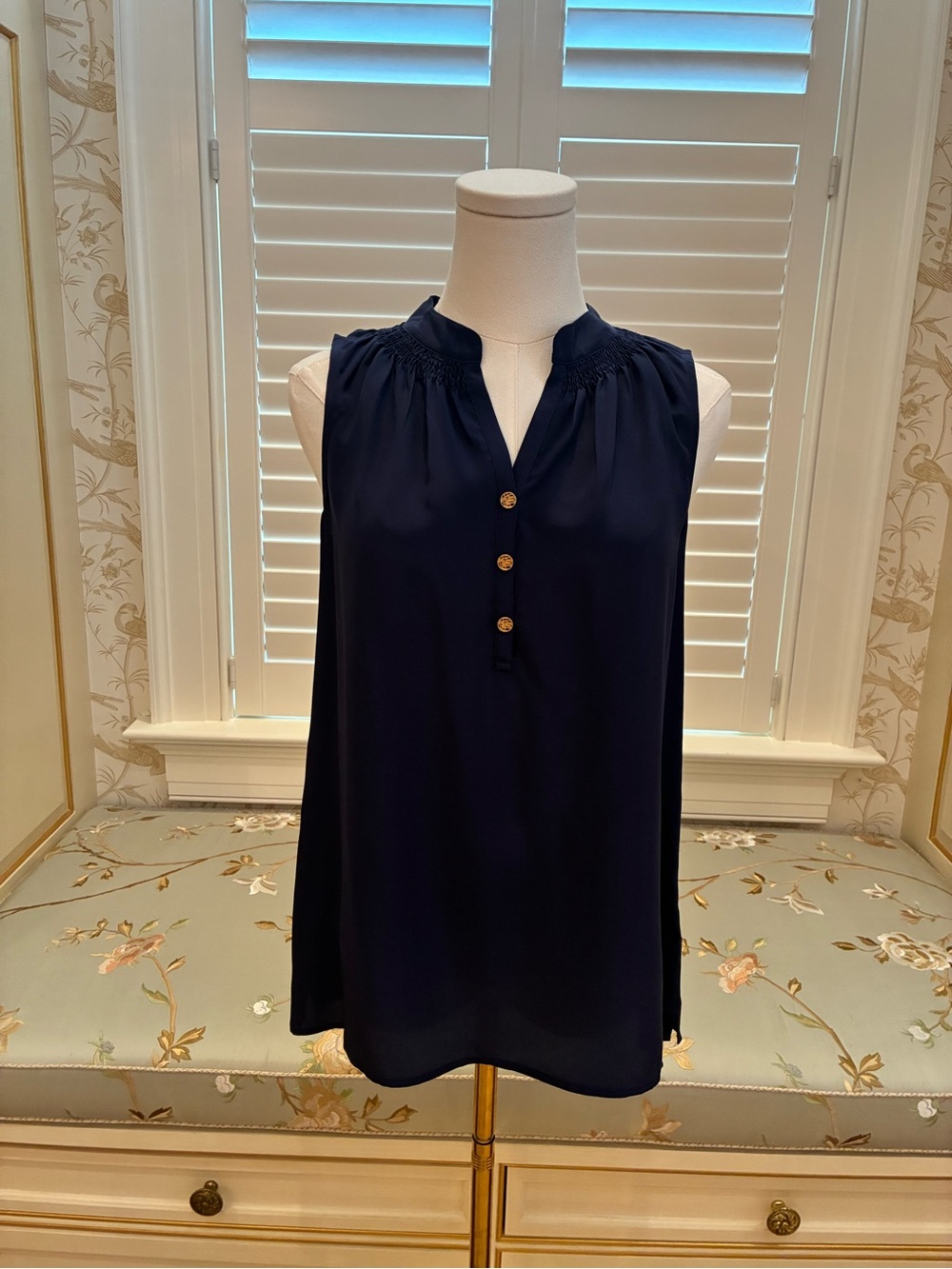 Lilly Pulitzer Elsa Silk Navy Blue Sleeveless Button-Front Top w/ Gold Buttons